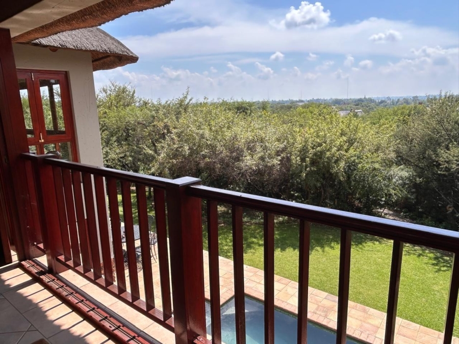 5 Bedroom Property for Sale in Boschenvaal River Front Lodges Free State